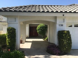 11008 Brightwater Way in Bakersfield, CA - Building Photo