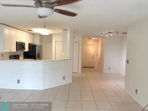 8632 S Southgate Shores Cir in Tamarac, FL - Building Photo - Building Photo