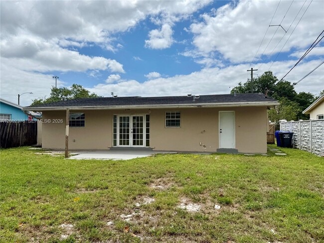 6781 Garfield St in Hollywood, FL - Building Photo - Building Photo