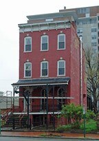 307 W Grace St in Richmond, VA - Building Photo