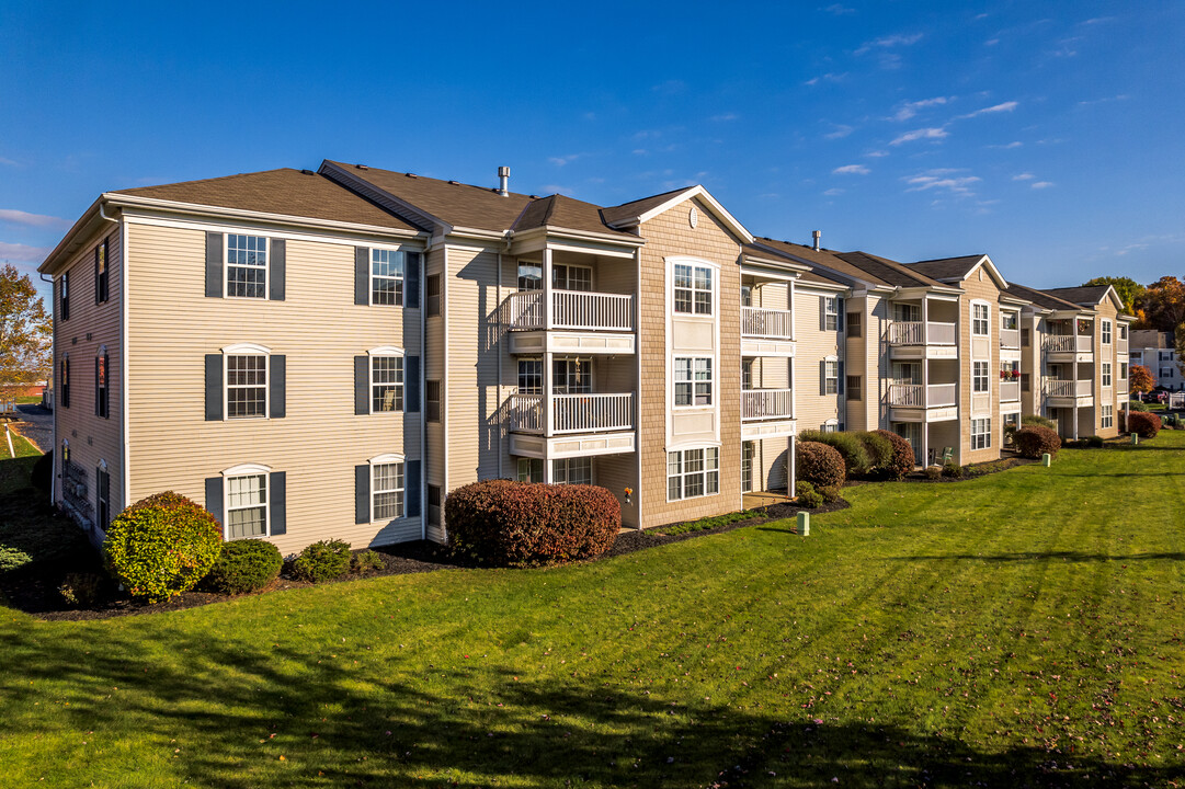 Stratford Crossings in Wadsworth, OH - Building Photo