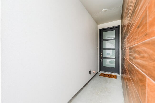 9921 Borna Dr in Laredo, TX - Building Photo - Building Photo