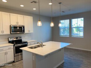 584 W Westchester Ave in Tempe, AZ - Building Photo - Building Photo