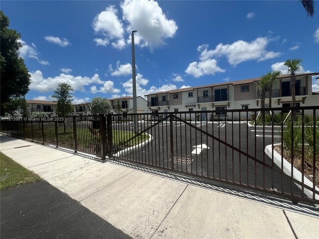 property at 199 Redland Rd