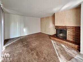 705 NE 108th Ave in Vancouver, WA - Building Photo - Building Photo