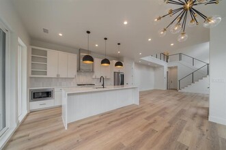 403 Martinique Ave in Dallas, TX - Building Photo - Building Photo