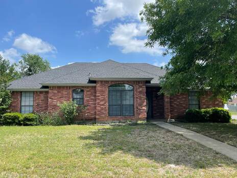 property at 688 Bluebonnet St