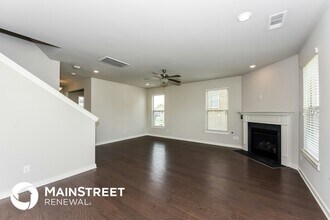 389 Black Thorn Ln in Gallatin, TN - Foto de edificio - Building Photo