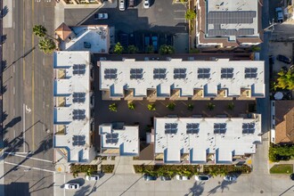 4253 Mission Blvd in San Diego, CA - Building Photo - Interior Photo