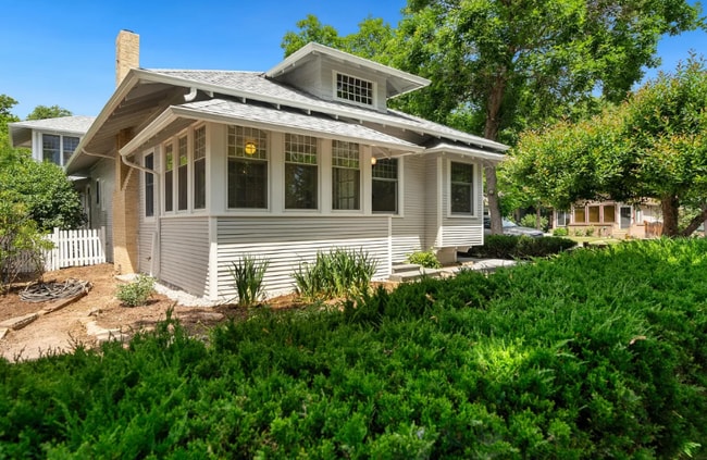 property at 1001 Akin Ave