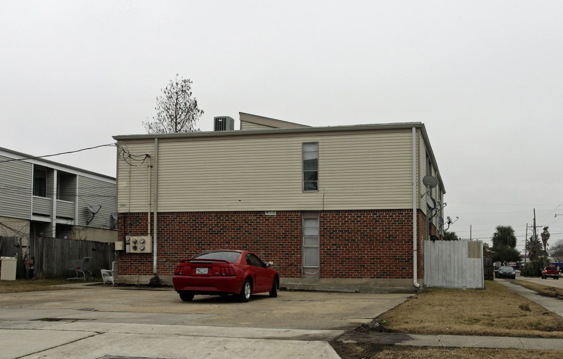 3600 Delaware Ave in Kenner, LA - Foto de edificio