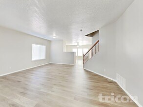 5208 Clovis Ct NE in Rio Rancho, NM - Foto de edificio - Building Photo