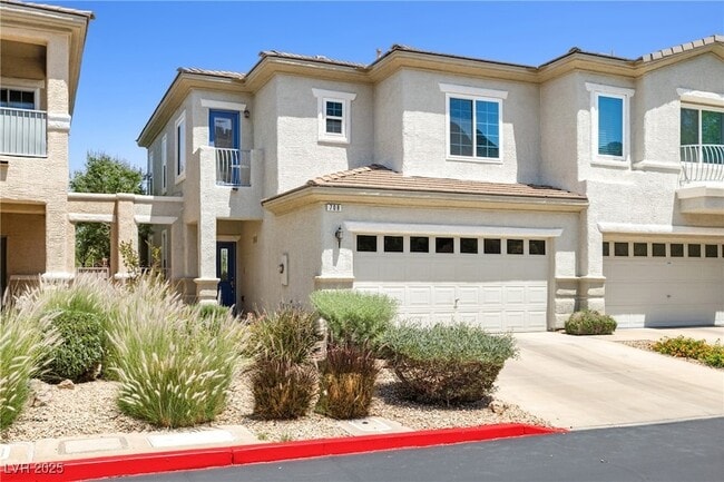 property at 708 Solitude Point Ave