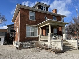 143 Christina St S in Sarnia, ON - Building Photo