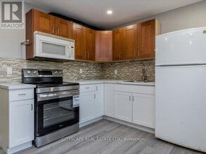 148 Dunedin St in Orillia, ON - Building Photo - Building Photo