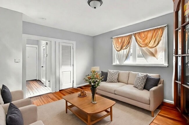 property at 1440 Wood Ave