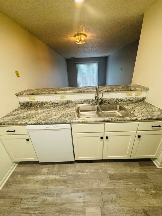 property at 365 Beaver Kreek Center