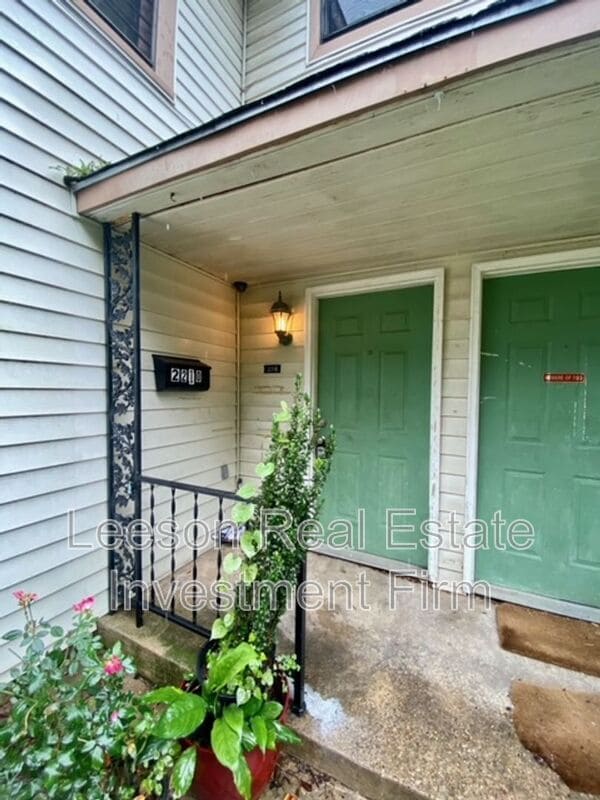 property at 1101 College St