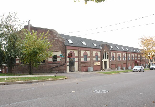 300-324 E 2nd St in Bloomsburg, PA - Building Photo - Building Photo