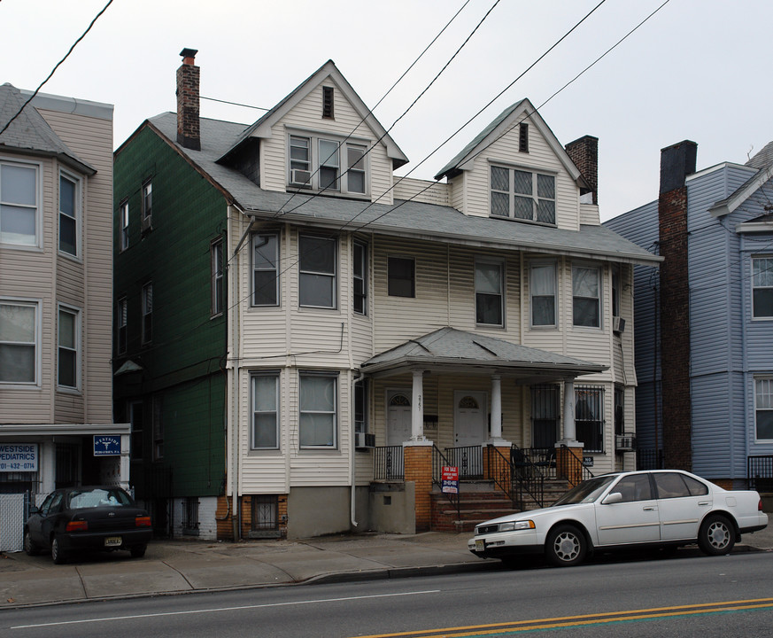 2751-2753 John F Kennedy Blvd in Jersey City, NJ - Foto de edificio