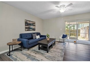 3406 Arbor Oaks Ct in Tampa, FL - Building Photo - Building Photo