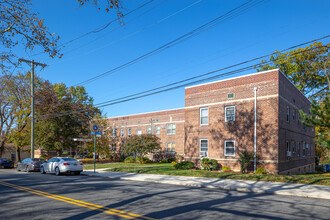 515-585 Castleton Ave in Staten Island, NY - Building Photo - Primary Photo