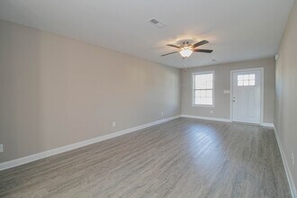 4007 Ft Sumter Dr in Clarksville, TN - Building Photo - Building Photo