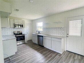 2837 Bob Mathews St in Bedias, TX - Building Photo - Building Photo