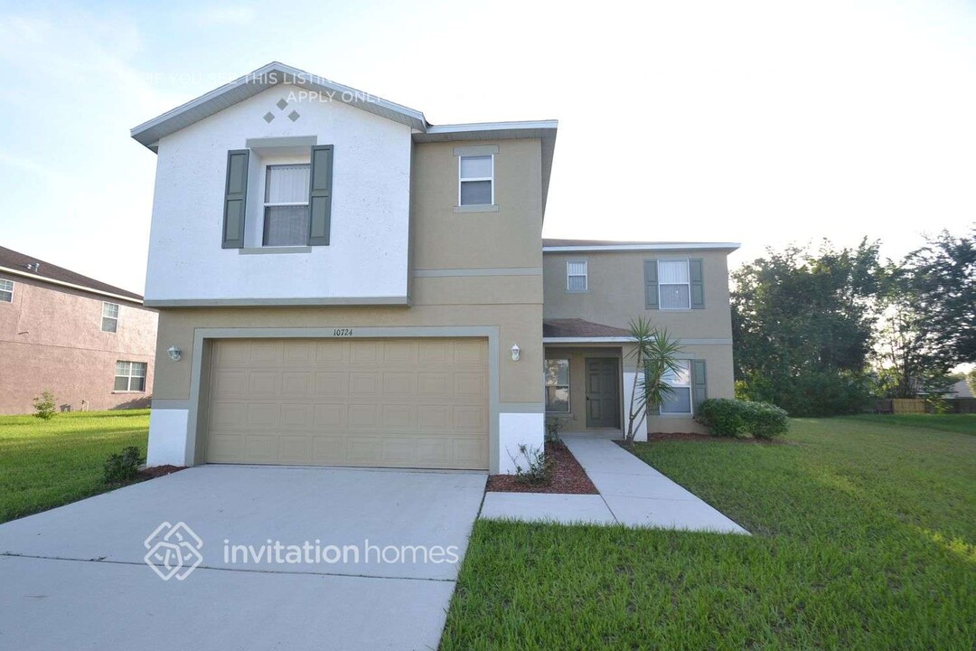 10724 Bamboo Rod Cir in Riverview, FL - Building Photo