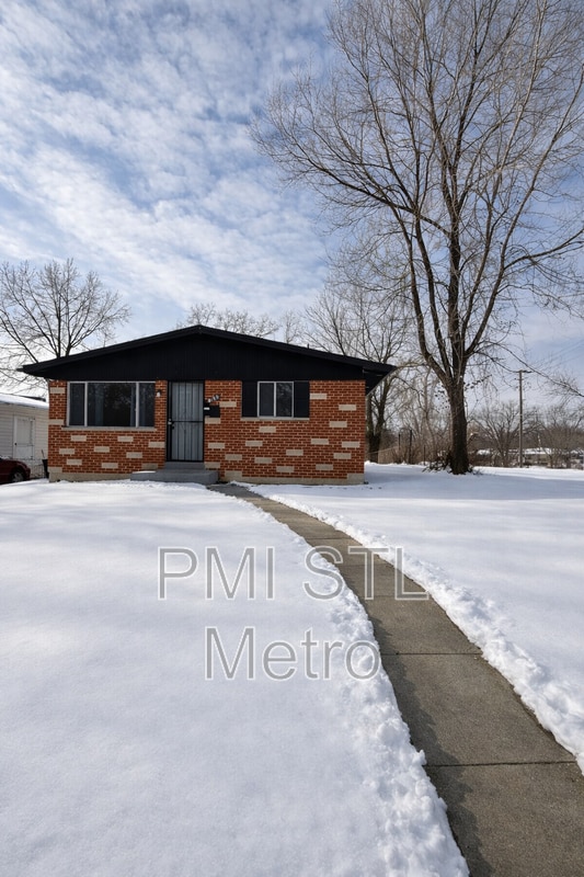 property at 10189 Count Dr