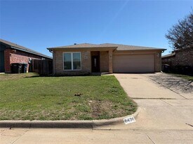 6436 Stonewater Bend Trail in Fort Worth, TX - Building Photo