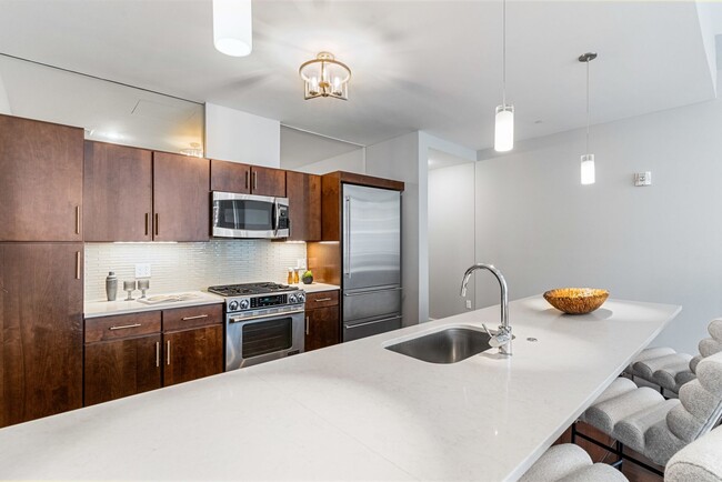 43 Westland Ave, Unit A-206 in Boston, MA - Building Photo - Building Photo