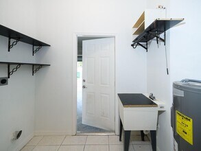 14186 SW 32nd St in Miramar, FL - Building Photo - Building Photo