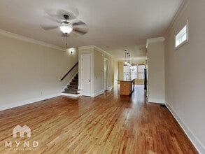 3020 Eltham Pl in Decatur, GA - Building Photo - Building Photo