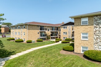580 N Mill Rd in Addison, IL - Foto de edificio - Building Photo