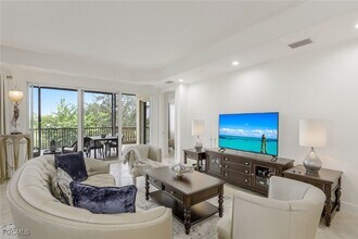 580 El Camino Real in Naples, FL - Building Photo - Building Photo