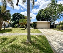 3777 Gatewood Dr in Sarasota, FL - Building Photo - Building Photo