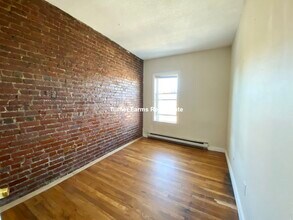 866 Huntington Ave, Unit 7 in Boston, MA - Building Photo - Building Photo