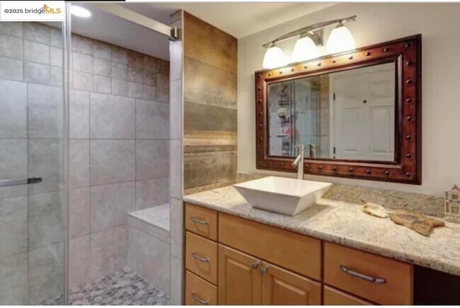2612 Cole St in Oakland, CA - Building Photo - Building Photo