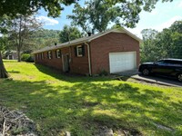 131 Waggoner St photo'