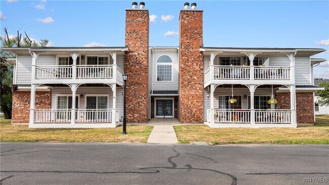 1175 Youngs Rd in Buffalo, NY - Building Photo - Building Photo