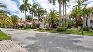 7956 SW 195th St in Cutler Bay, FL - Building Photo - Building Photo