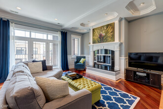 1640 W Belmont Ave, Unit 3 in Chicago, IL - Foto de edificio - Building Photo