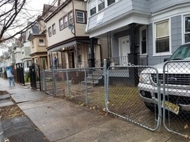 24 N 18th St, Unit #3 in East Orange, NJ - Building Photo