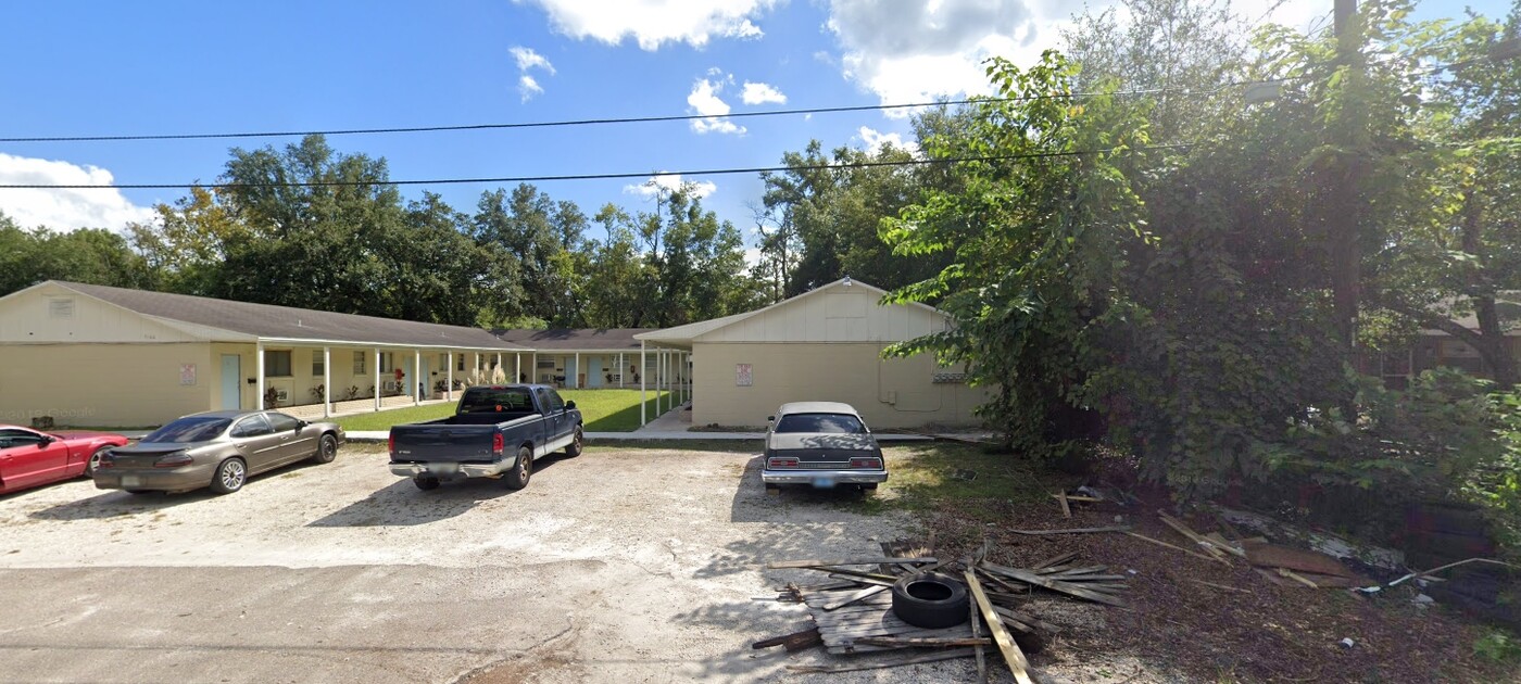 7166 Conant Ave in Jacksonville, FL - Building Photo