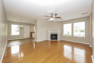 1525 Danville Cir in Thompson's Station, TN - Building Photo - Building Photo