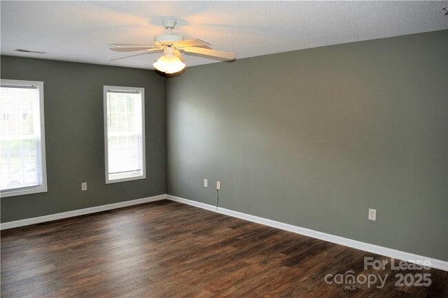 113 Steam Engine Dr in Mooresville, NC - Building Photo - Building Photo