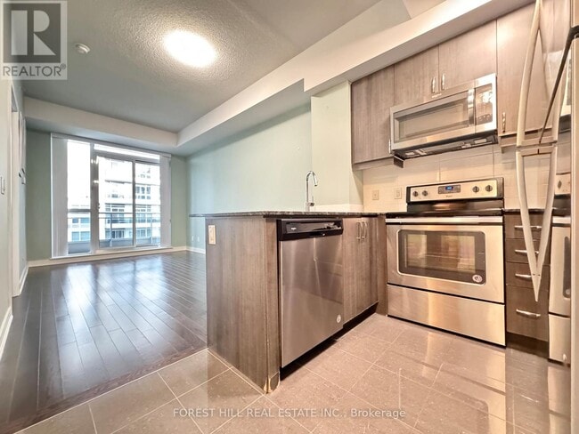 property at 9191 Yonge St