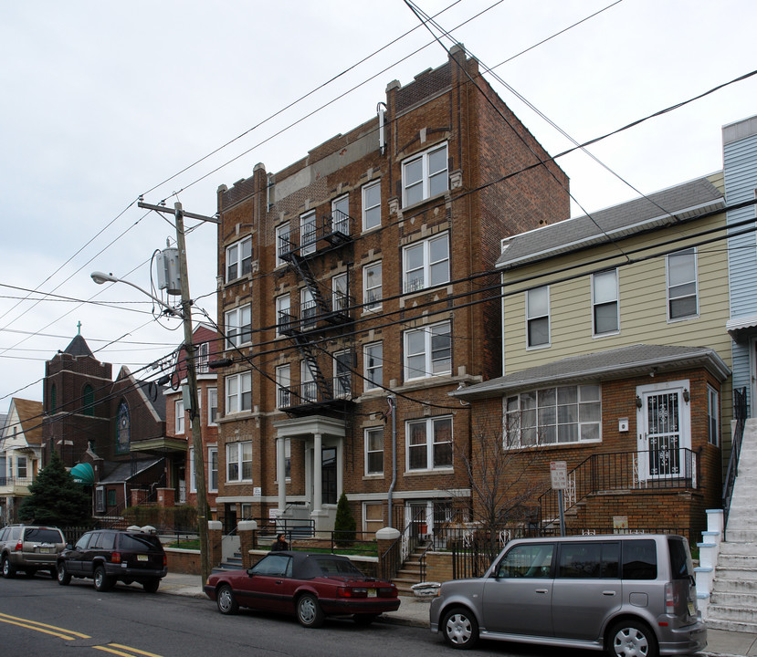 201-203 Claremont Ave in Jersey City, NJ - Building Photo