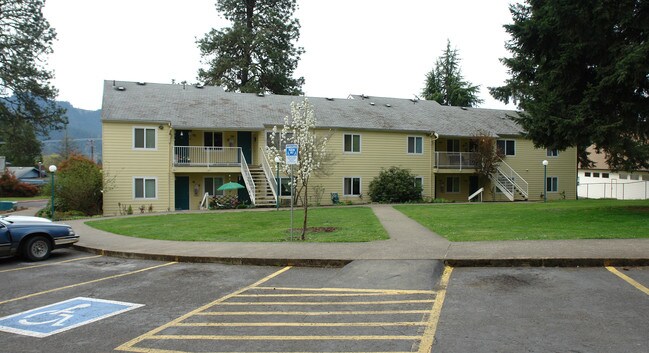 Z_North Slope Village in Sutherlin, OR - Foto de edificio - Building Photo